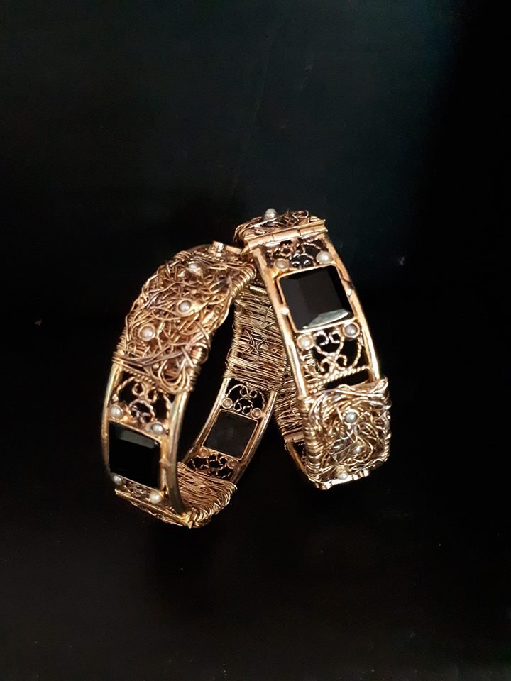 47054590_1023426701160898_7168542717604003840_n Bangle - Image 1
