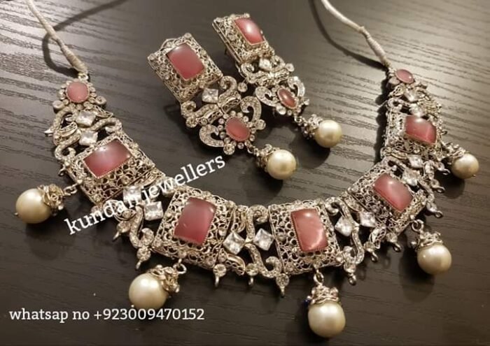 Necklace set - Image 1
