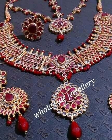 Necklace set