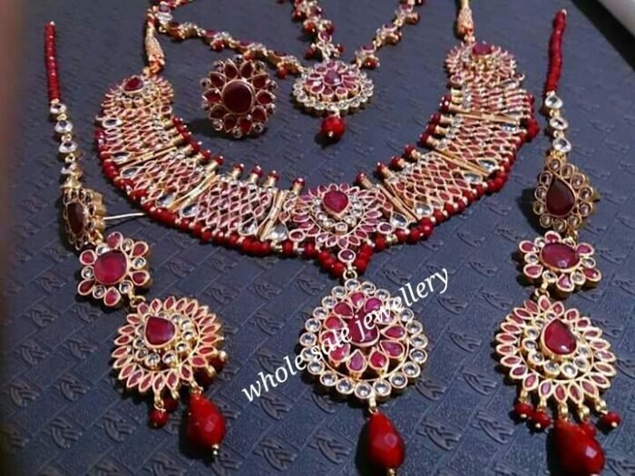 Necklace set - Image 1