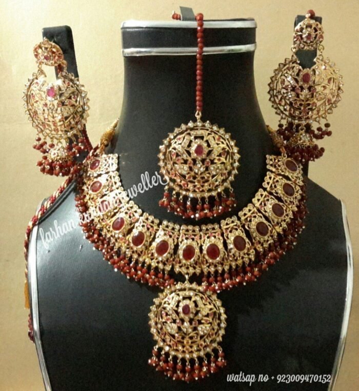 Necklace set - Image 1
