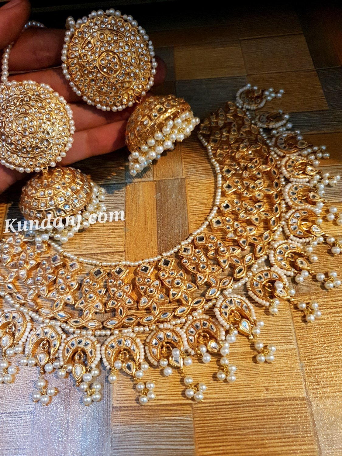 N188 Necklace Set - Image 1