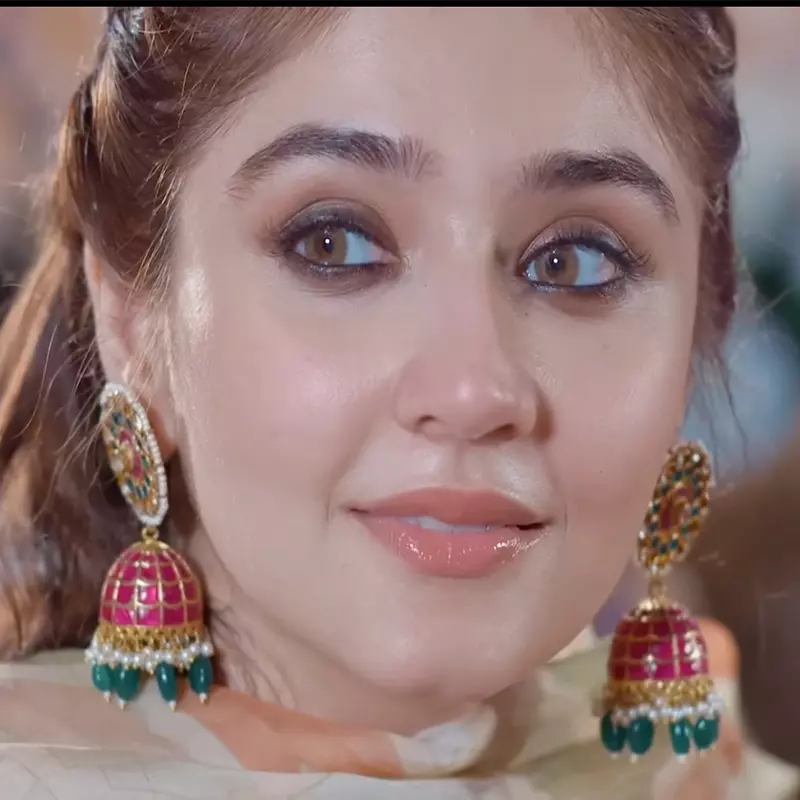 Ishq murshad 333 Dur-e-Fishan Jhumky Earrings - Image 3